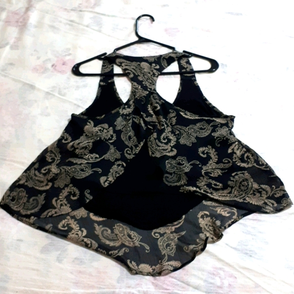 Top - Picture 3 of 4